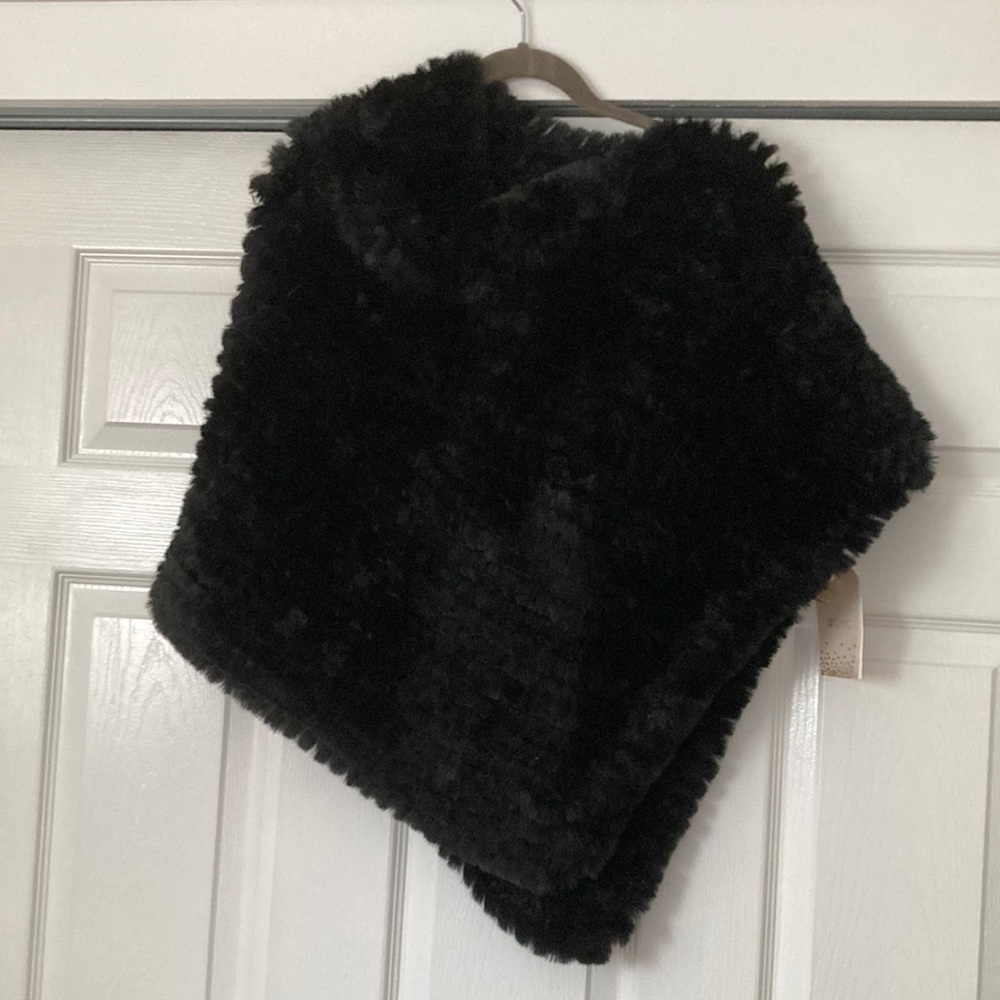 Black faux fur poncho capelet